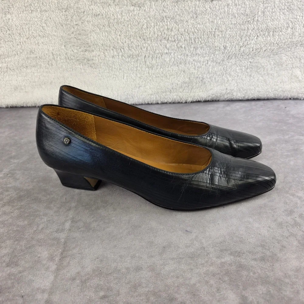 Etienne Aigner Messina Black Leather Pumps Low Heel Almond Toe Shoes 8.5N